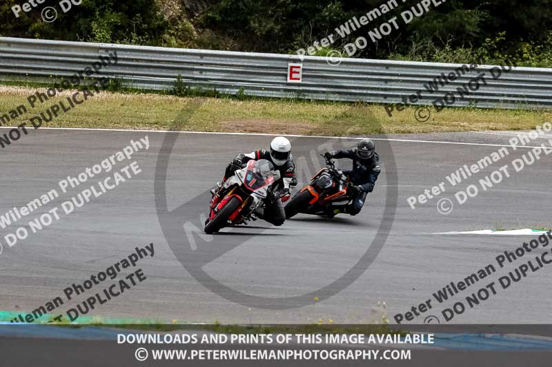 estoril;event digital images;motorbikes;no limits;peter wileman photography;portugal;trackday;trackday digital images